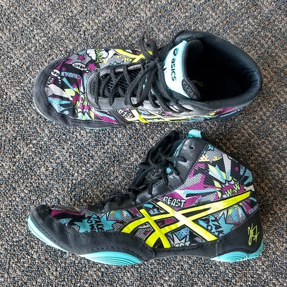 asics comic asics comic